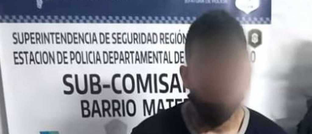 Le dispar&oacute; 14 veces porque le puso "me gusta" a su novia en Facebook