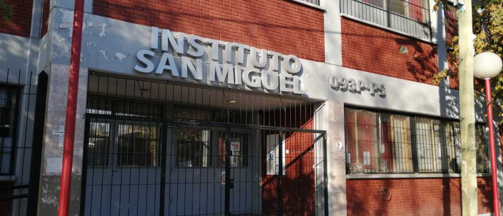 Un instituto de Las Heras suspendi&oacute; las clases presenciales hasta mayo