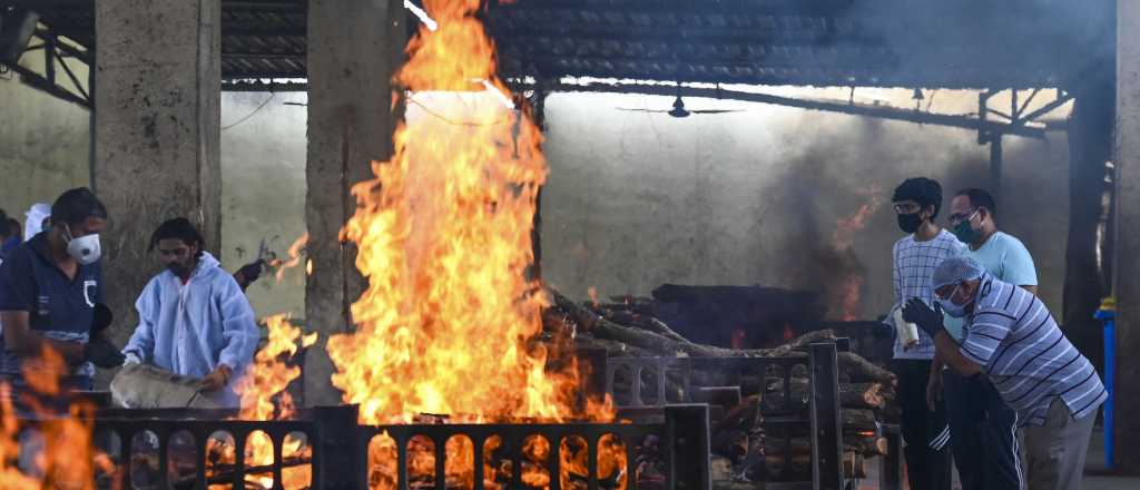India con récord mundial con 346.000 contagios en un día