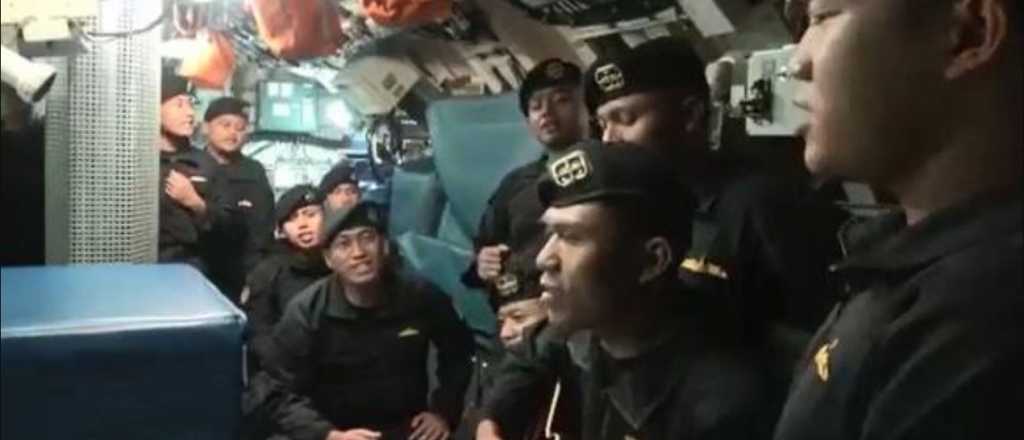 Video: los 53 marineros de Bali cantaban y sonreían antes de morir