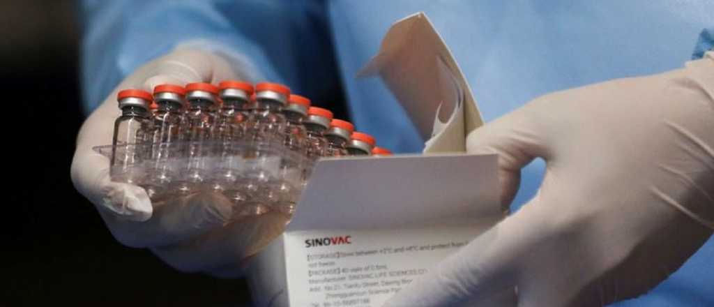 Farmacéuticas caen en las bolsas por intención de liberar patentes de vacunas