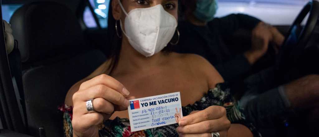 Bar en Chile ofrece tragos gratis a quienes estén vacunados
