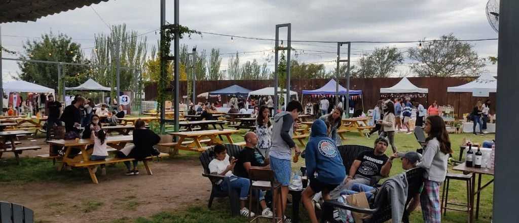 Ahora, también el viernes: Flor de Feria celebra una edición especial