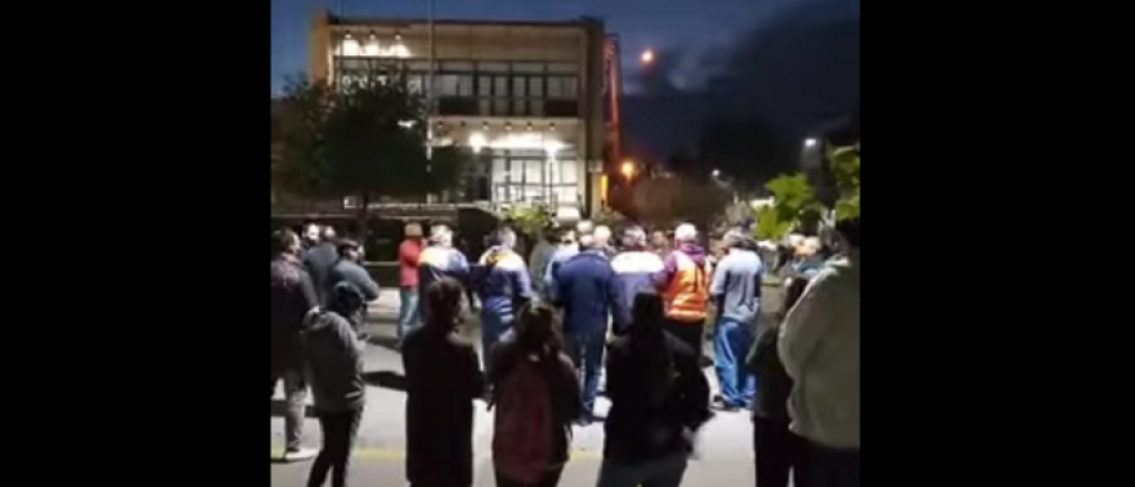 Municipales de Rivadavia protestaron por el sueldo: ganan $12 mil