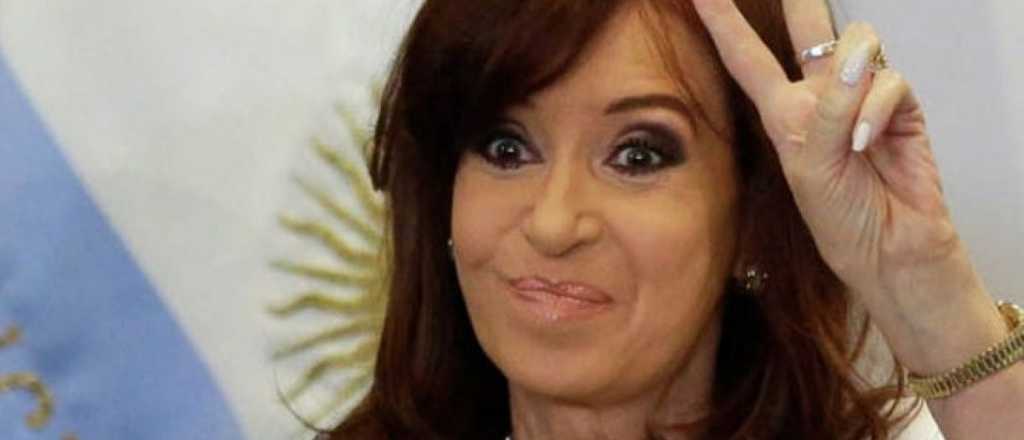 Cristina, presidenta hasta el viernes y tendencia en las redes