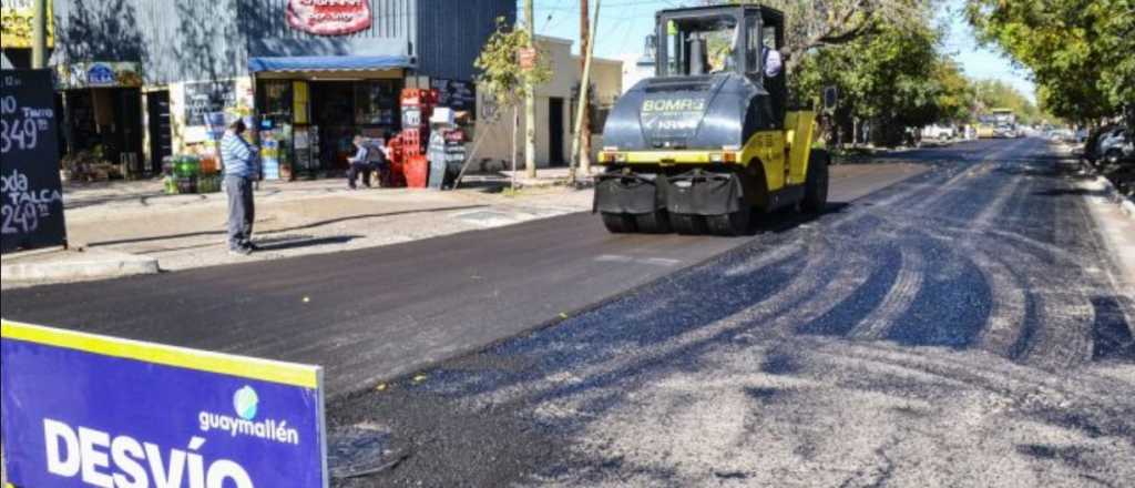 Guaymall&eacute;n asfalt&oacute; la calle Paula Albarrac&iacute;n de Sarmiento