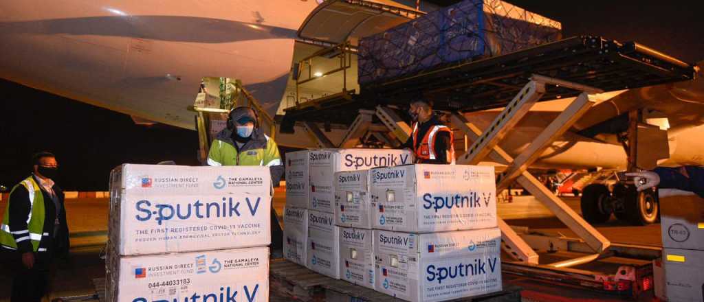 Llegaron 500 mil dosis más de Sputnik-V a la Argentina