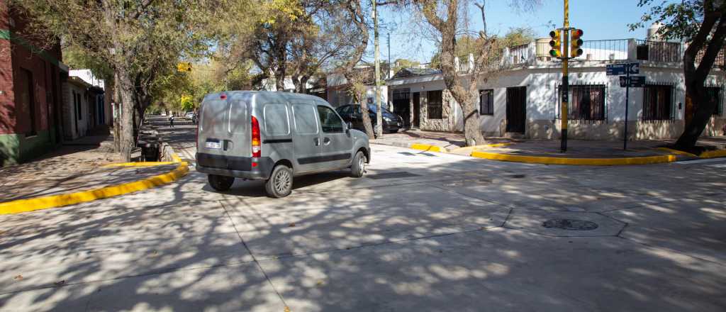 Ciudad habilit&oacute; el cruce de las calles Federico Moreno y Maip&uacute;