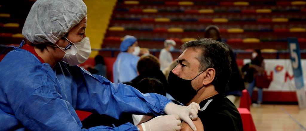 Cinco mil argentinos se anotaron para el estudio que combina vacunas