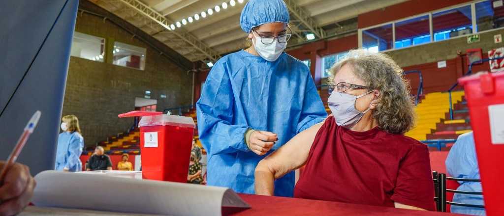 Godoy Cruz continúa con puntos claves para inscribir en la vacunación