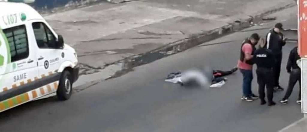 Video: policía mató a un motochorro que quiso robarle el auto