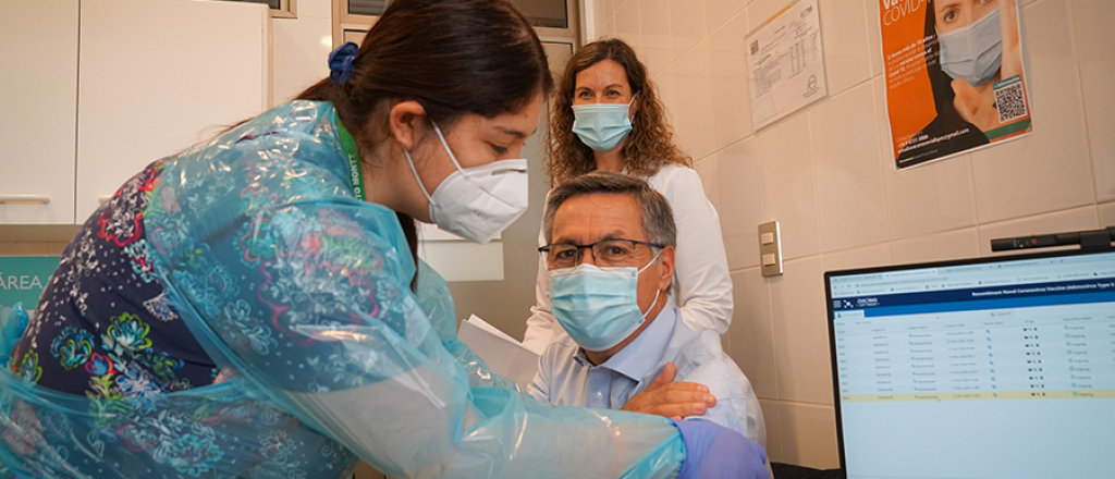 Nadal confirmó que en breve vacunarán a los mayores de 50 sin comorbilidad