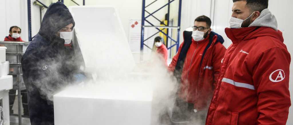 Llegan al país más vacunas Sinopharm y Astrazeneca