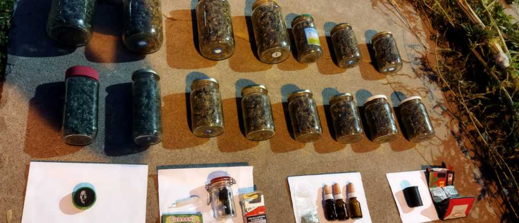 Una docente, su pareja e hijo detenidos con marihuana en San Carlos