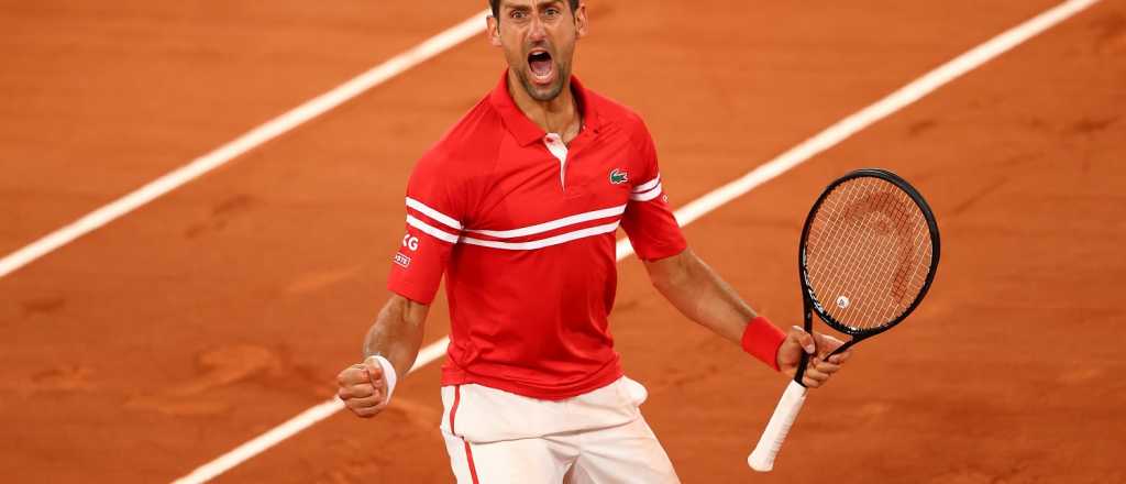 Djokovic venci&oacute; a Tsitsipas y se coron&oacute; en Roland Garros