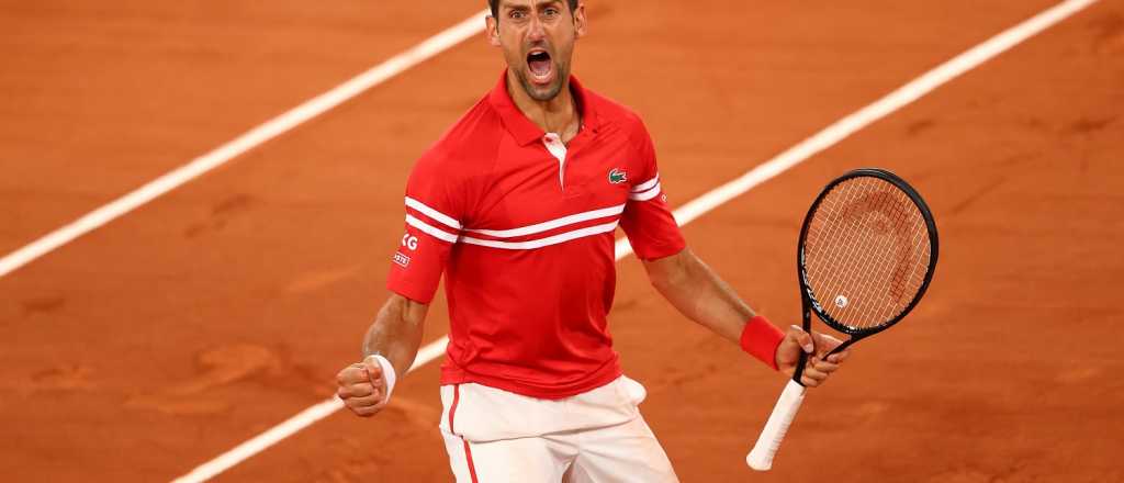 Djokovic venció a Tsitsipas y se coronó en Roland Garros