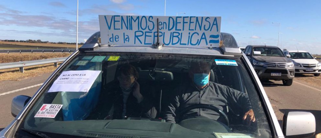 Videos: Alberto canceló un acto en Pergamino por protestas de ruralistas 