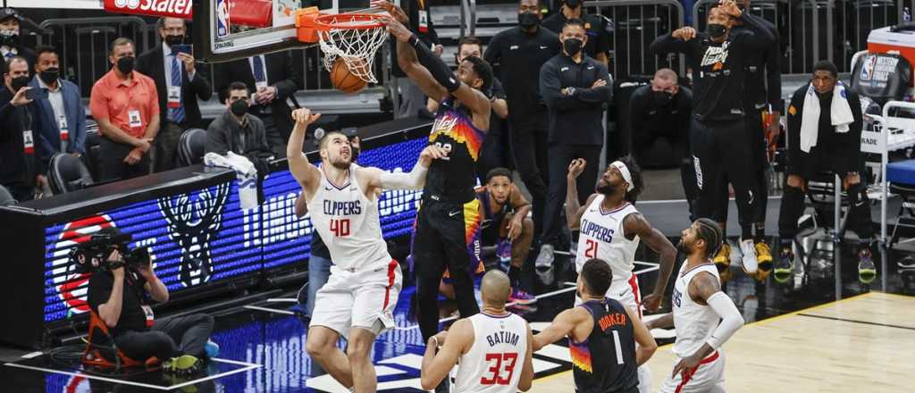 &iexcl;De pel&iacute;cula! Ag&oacute;nica definici&oacute;n de los Suns, a dos segundos del final