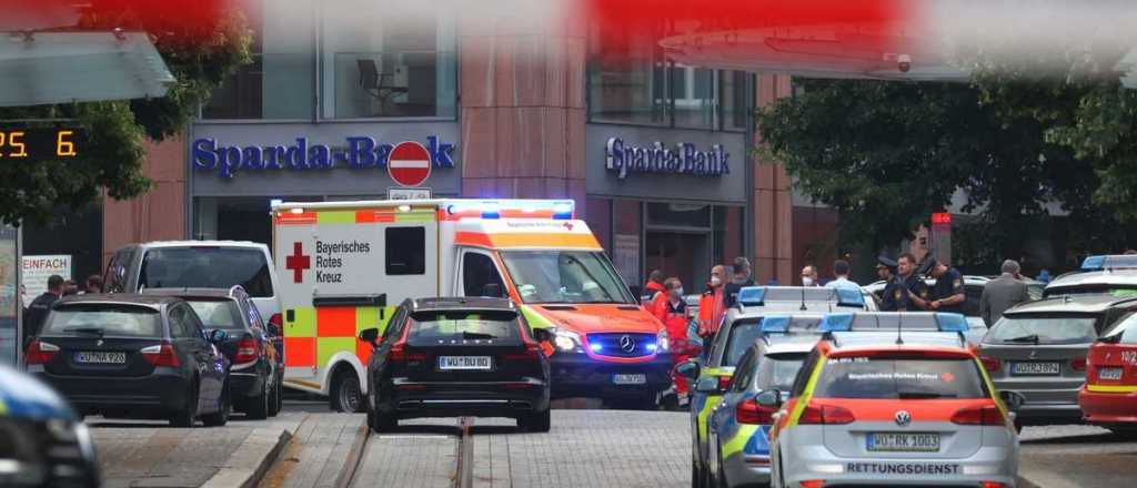 Tres muertos y varios heridos por un ataque con cuchillo en Alemania