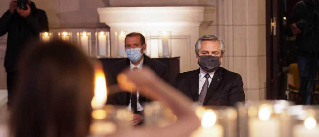 Fern&aacute;ndez: "No olvidaremos a quienes se han ido en este tiempo doloroso"