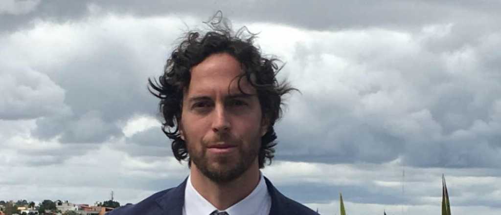 La aclaraci&oacute;n apartidaria de Roger Zald&iacute;var