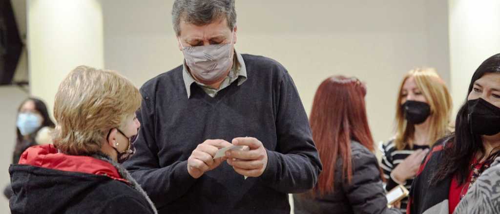 Daniel Orozco pide vacunaci&oacute;n obligatoria y rechaza el pase sanitario