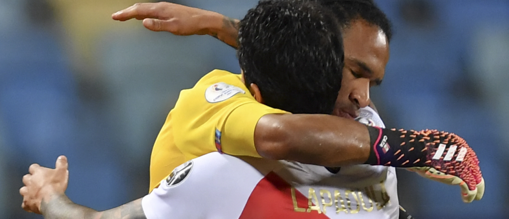 Per&uacute; elimin&oacute; a Paraguay en una dram&aacute;tica definici&oacute;n por penales