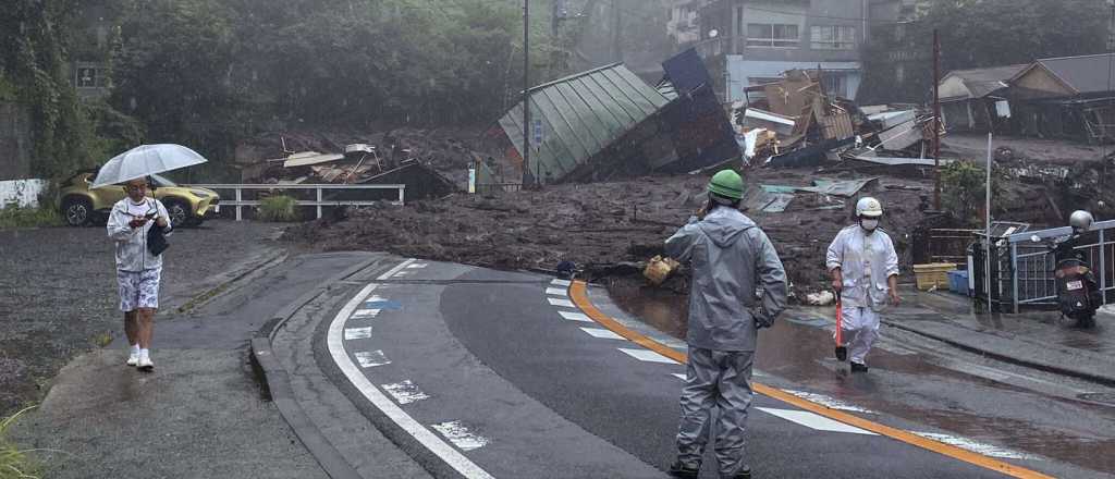 Videos: deslizamiento de tierra en Japón deja muertos y desaparecidos