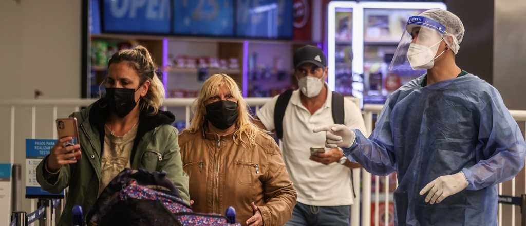 El Gobierno dijo que el retraso del ingreso de la variante Delta es un éxito