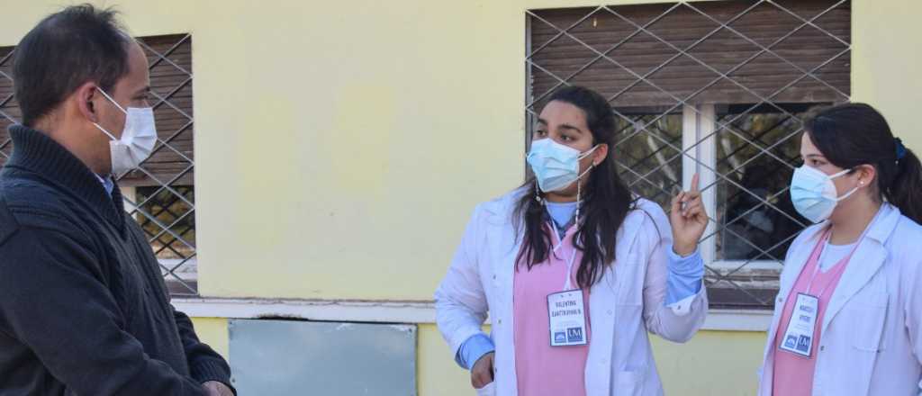 Realizan controles de salud en el vacunatorio de la ex Dinaf