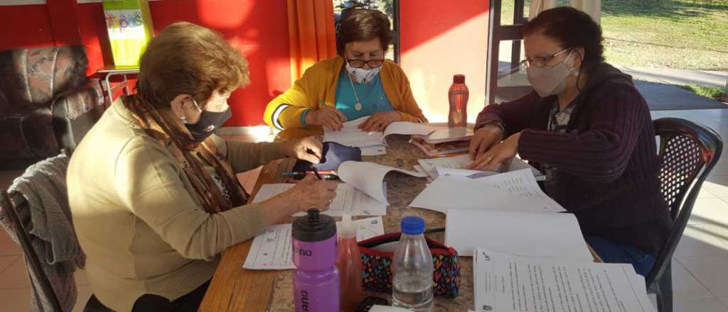 Los adultos mayores de Las Heras cuentan con sus "Mañanas compartidas"