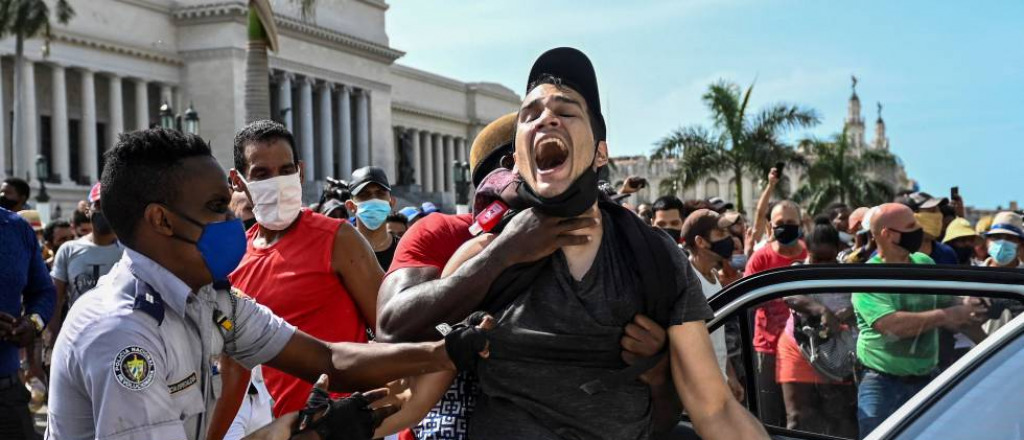 Periodista cubano: "El presidente llamó a una guerra civil"