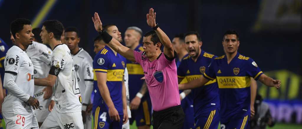 Boca, perjudicado por el VAR, empat&oacute; contra Mineiro