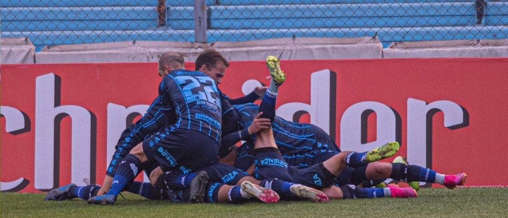 San Telmo dio el batacazo en la Copa Argentina y eliminó a Banfield