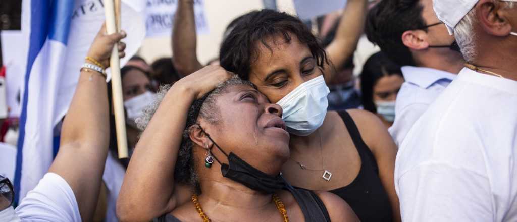 Denuncian que hay m&aacute;s de 400 detenidos en Cuba