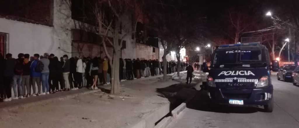 Fiestas clandestinas en Las Heras y Godoy Cruz: invitado huyó y chocó