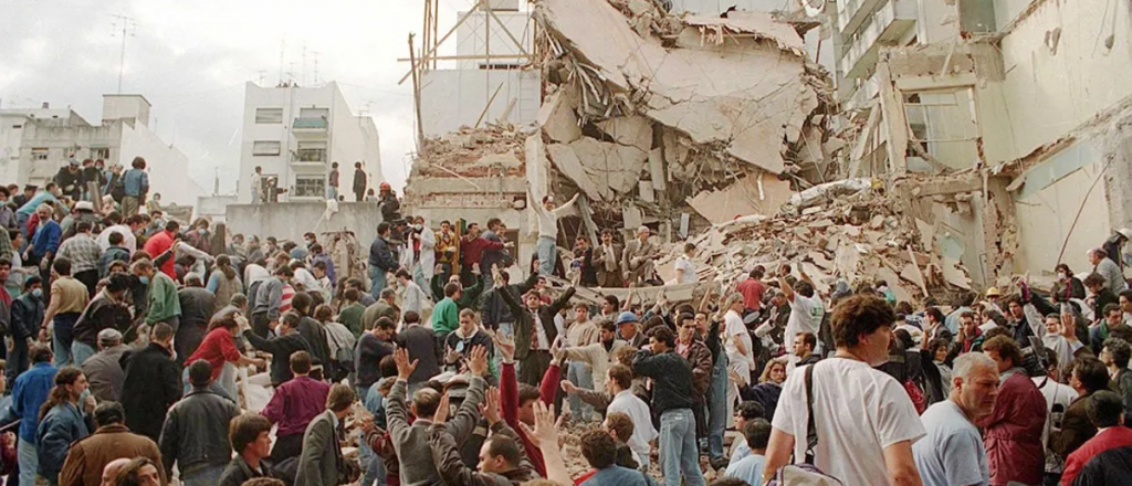 A 28 años del atentado a la AMIA, los testimonios que todavía duelen