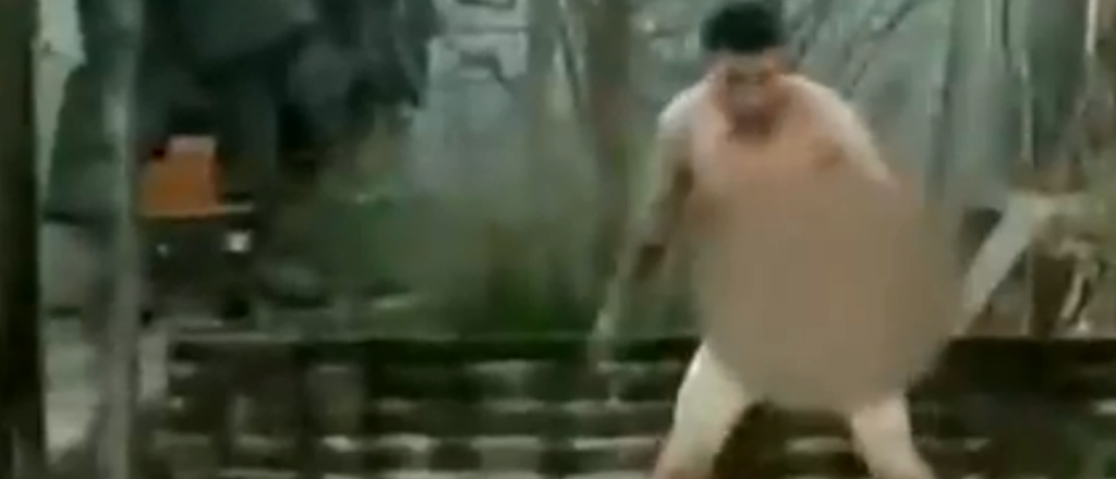 Video: vecinos golpearon y desnudaron a un ladrón 