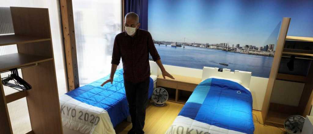 Video: atleta prob&oacute; las camas contra el sexo de la Villa Ol&iacute;mpica