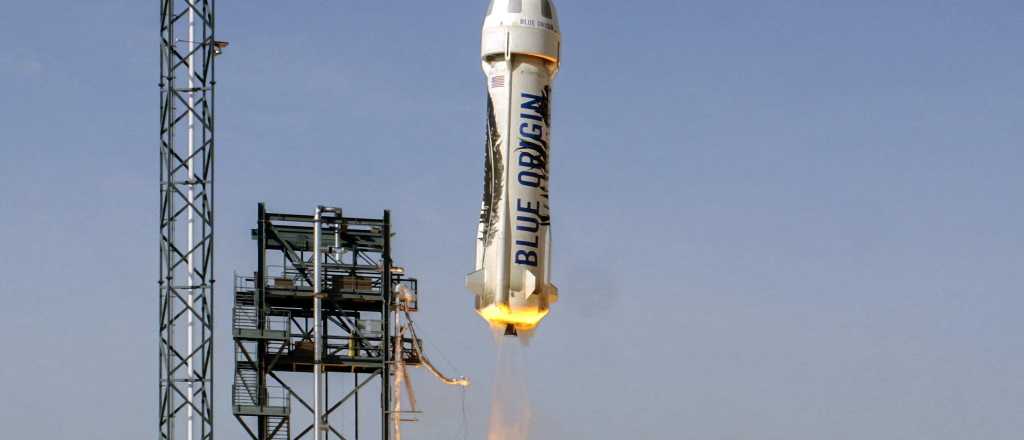 Video: Jeff Bezos viajó con éxito al espacio