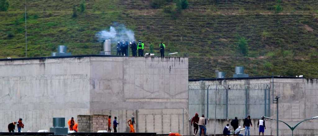 Al menos 18 muertos por motines en cárceles de Ecuador