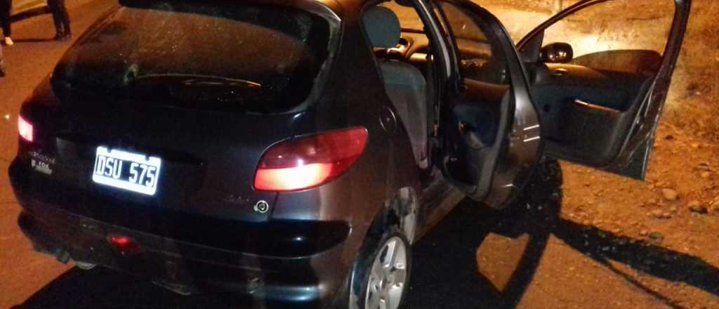 Tres ladrones vestidos de policias asaltaron una casa en Maip&uacute;