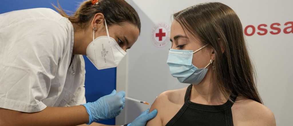 Cómo inscribir a tu hijo para vacunarse contra el Covid en Mendoza 