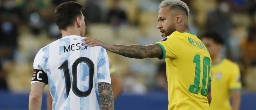 Dani Alves reveló si cuesta más marcar a Messi o a Neymar