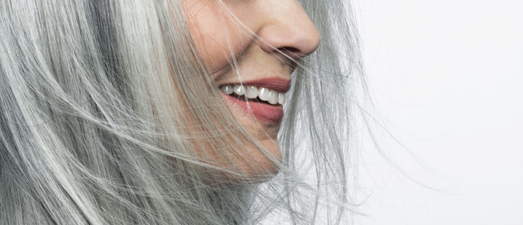 Bicarbonato de sodio: c&oacute;mo usarlo para eliminar las canas