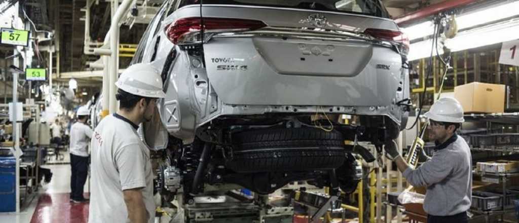Toyota no consigue empleados con título secundario en Zárate