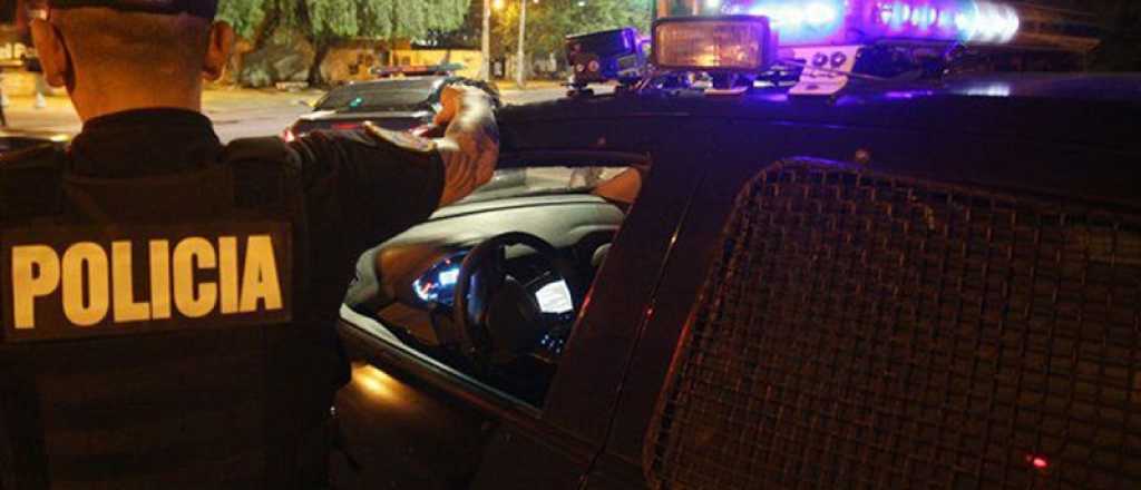 Detuvieron a un hombre por tener un chaleco antibalas de la Policía de Mendoza