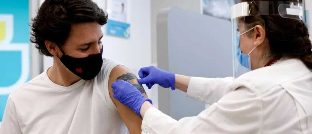 Canadá obligará a los empleados estatales a vacunarse contra el Covid