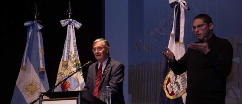 El rector de la UNCuyo defendi&oacute; la bimodalidad de clases 