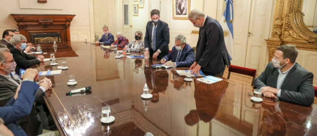 La Paritaria Nacional Docente cerr&oacute; con un aumento del 45,5%